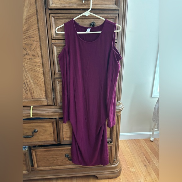 Old Navy Maternity Dress - Picture 1 of 4